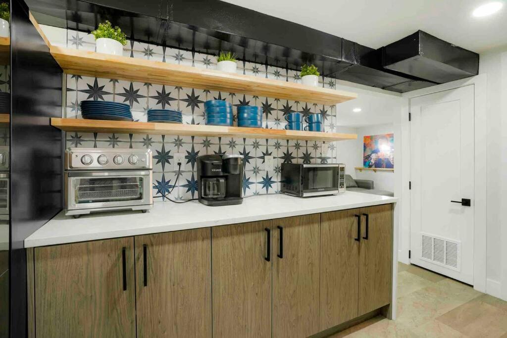Sleeps 16 - 15 Min/Downtown, 10 Min/Medical Center Villa Aurora Dış mekan fotoğraf
